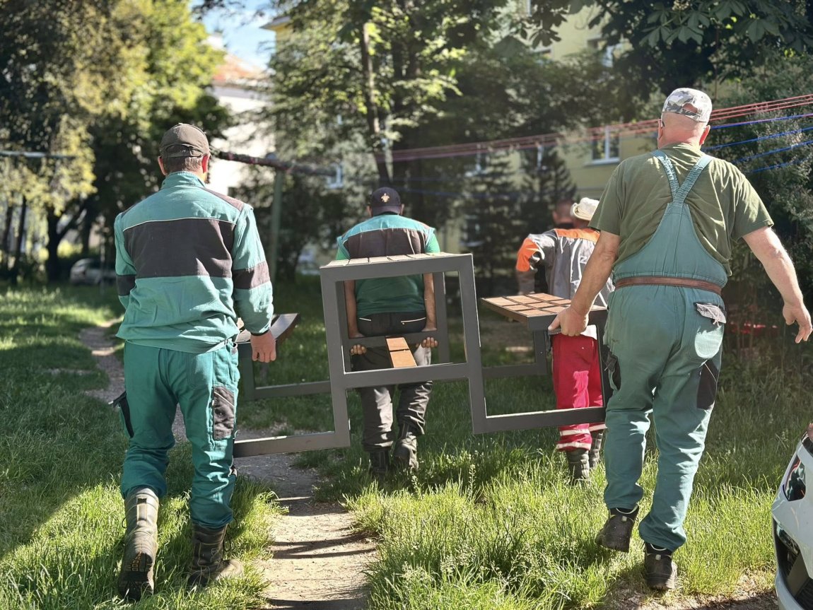 Na Sídlisku pribúdajú nové stolové posedenia