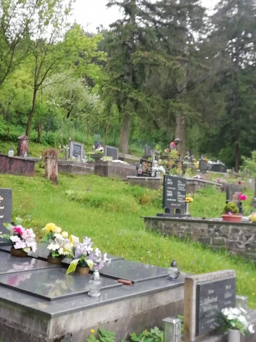 Cintorín Podlavice - Skubín